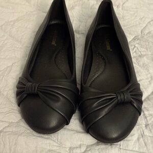 Elegant Black Women's Flats